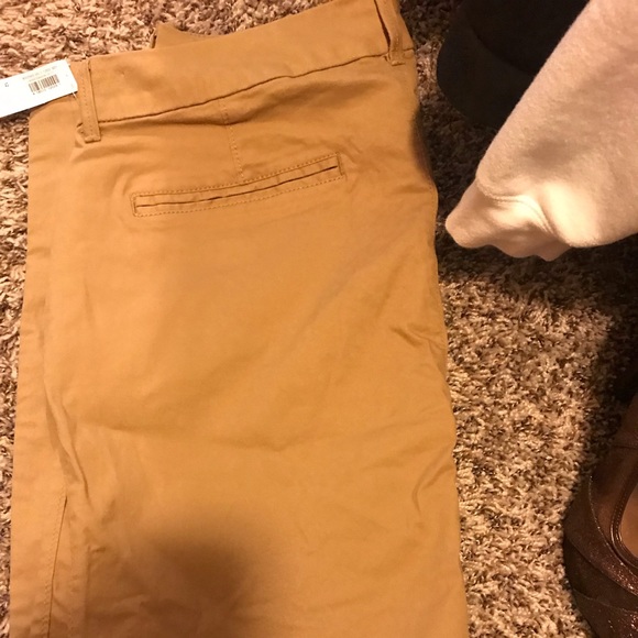 Khaki pants - Picture 2 of 4